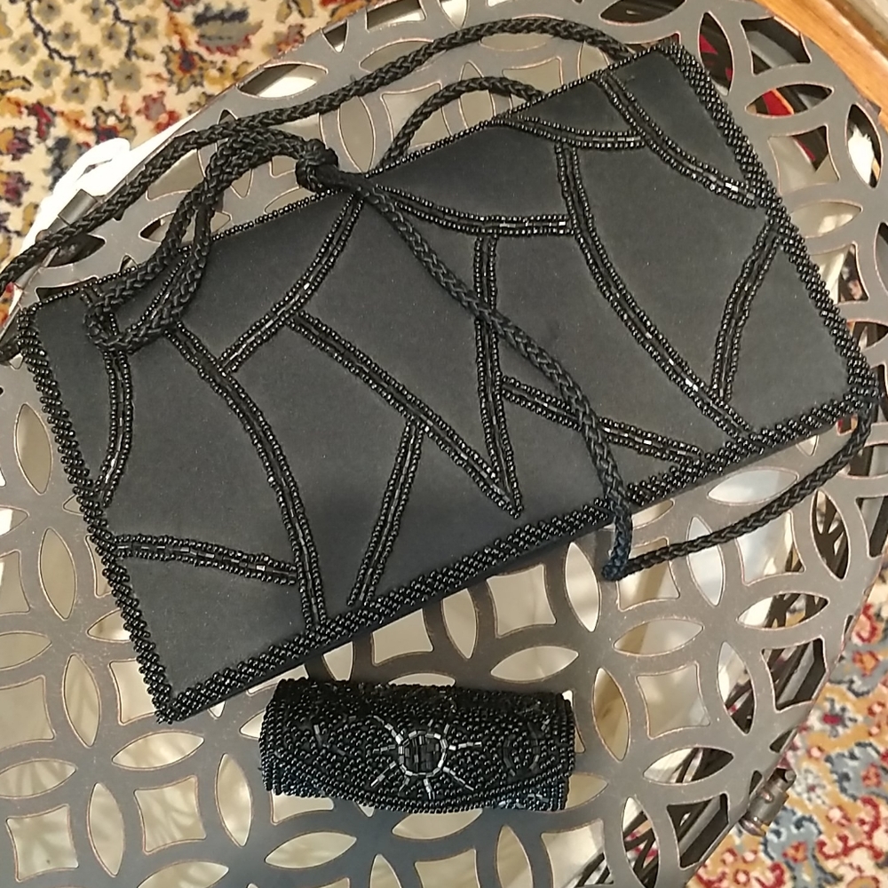 Walborg satin beaded evening bag w/ 💄 case